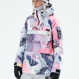 Snowboarding jacket